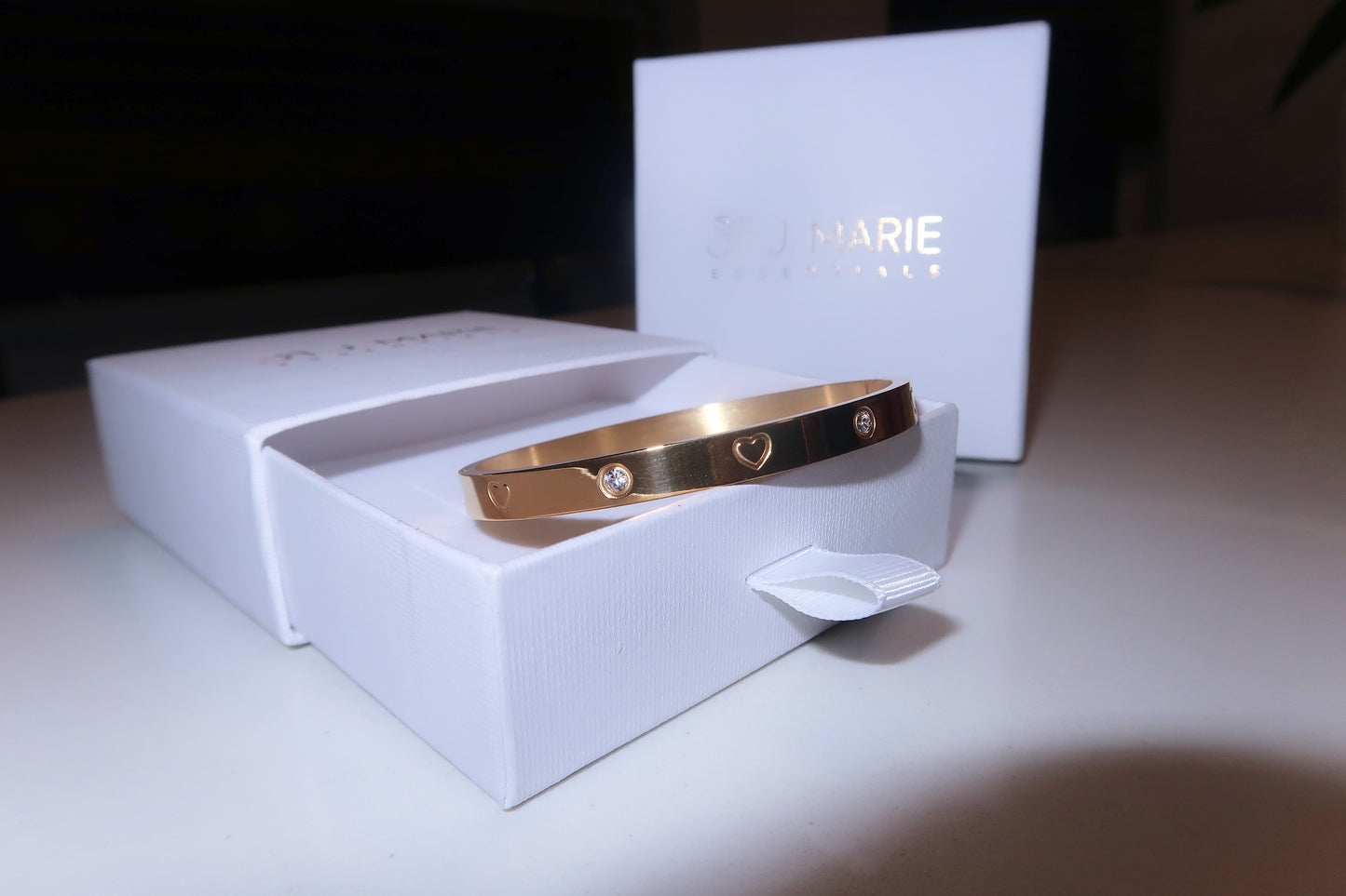 Golden Heart Spark Bracelet