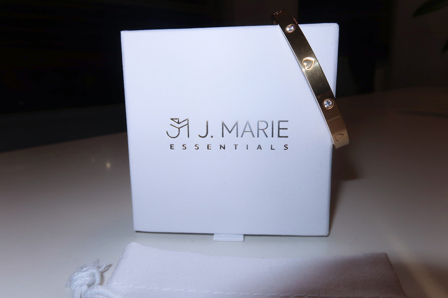 Golden Heart Spark Bracelet